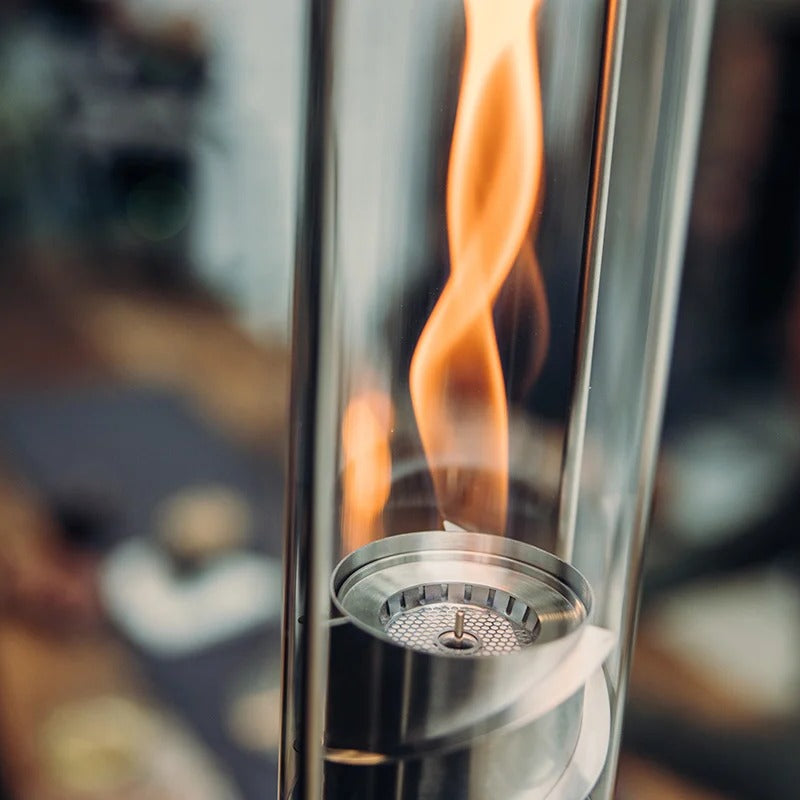 höfats SPIN Hängefeuer im Garten