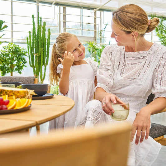 Passgenau für die Teva-Möbel von Weishäupl – hier der Teva Sessel im Garten
