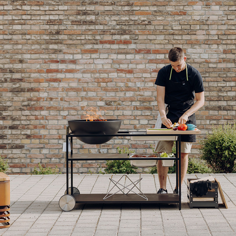 höfats FIREKITCHEN Outdoorküche mit Feuerschale und Arbeitsfläche