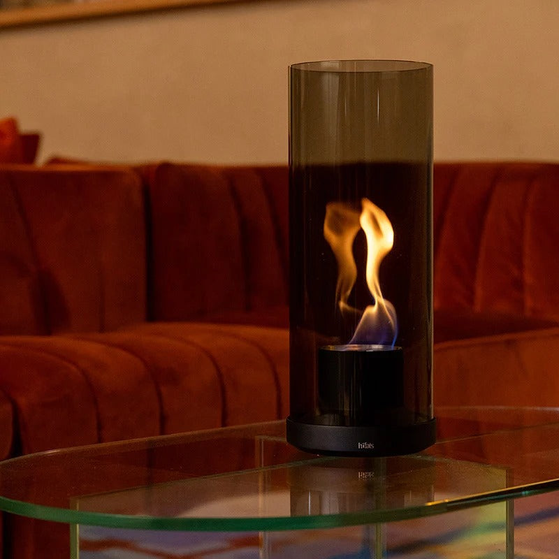höfats DANCE 1200 Tischfeuer All Black – Stimmungsbild