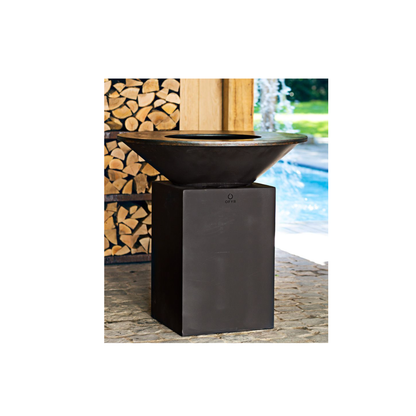 OFYR Classic 100 – ikonischer Feuergrill für große Runden bis zu 20 Personen in Corten oder Schwarz