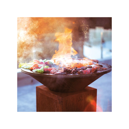 OFYR Classic 100 – ikonischer Feuergrill für große Runden bis zu 20 Personen in Corten oder Schwarz