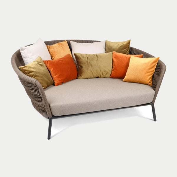 Wing Daybed mit Sitzkissen und Dekokissen