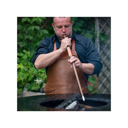 OFYR Buffadoo Set – stilvolles Feuerwerkzeug für kontrolliertes Anfachen und einfaches Nachlegen