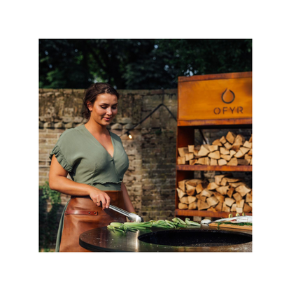 OFYR Leather Apron – stilvolle Lederschürze für optimalen Hitzeschutz