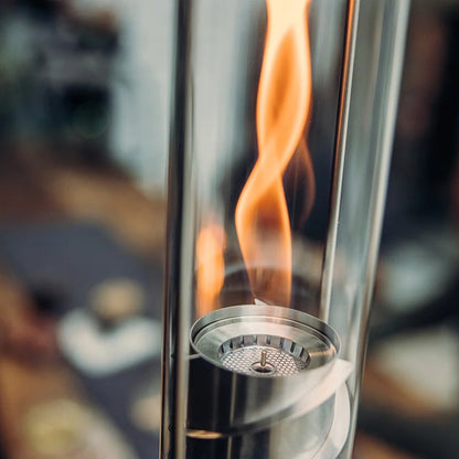 höfats SPIN Hängefeuer im Garten
