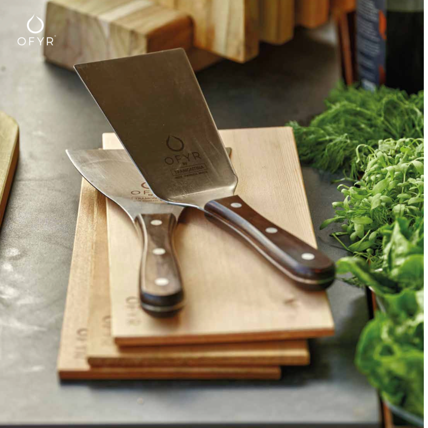 OFYR Spatula Set – präzises Wenden und Arbeiten auf der heißen Kochplatte