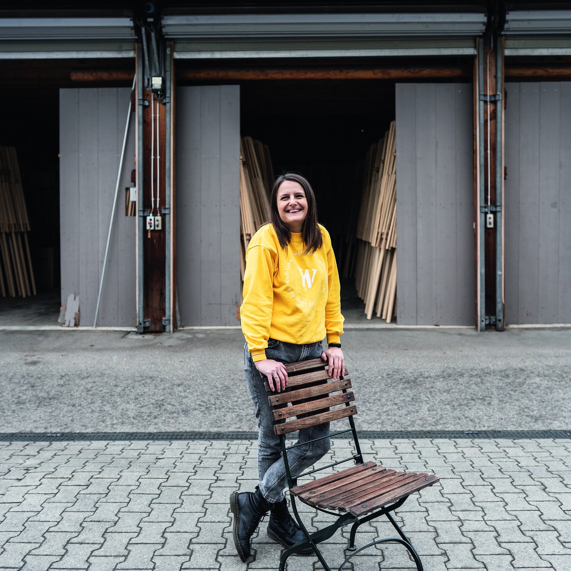 Handarbeit in der Weishäupl Werkstatt – Classic Stuhl