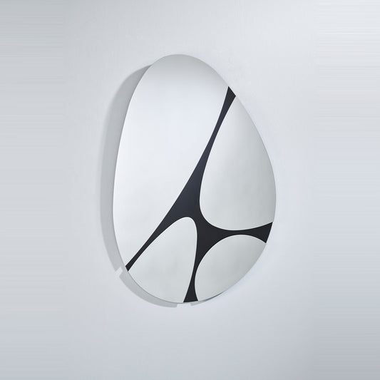 Designspiegel Pebbles freigestellt