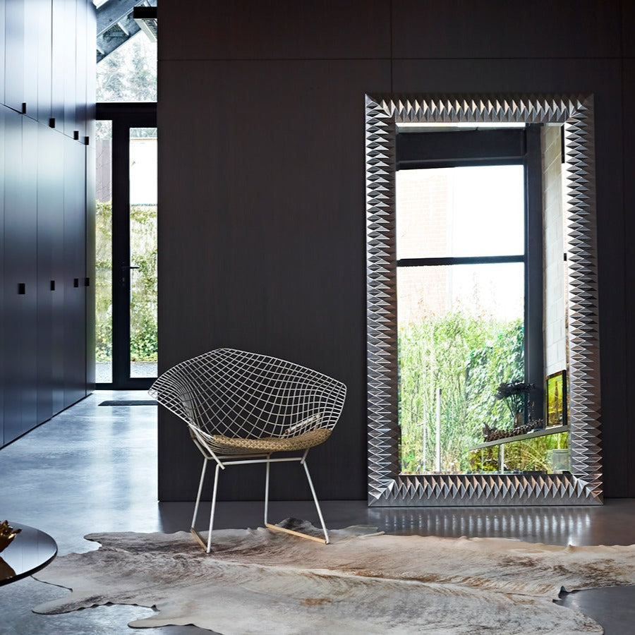 Designspiegel Nick L im Wohnraum