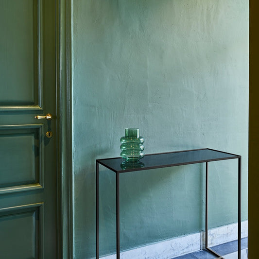 Konsolentisch Mesa Black mit Spiegelplatte im Wohnraum