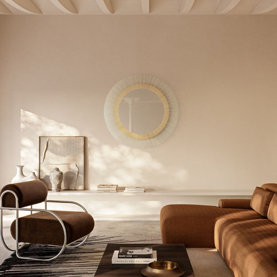 Designspiegel Yoko Bronze im Wohnraum