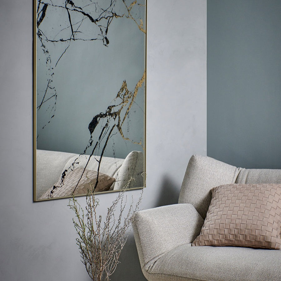 Designspiegel Marble im Wohnraum