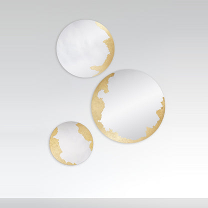 Designspiegel Ornato mit Blattgold freigestellt