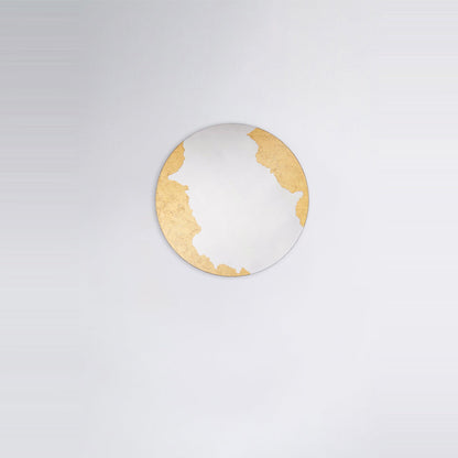 Designspiegel Ornato mit Blattgold freigestellt