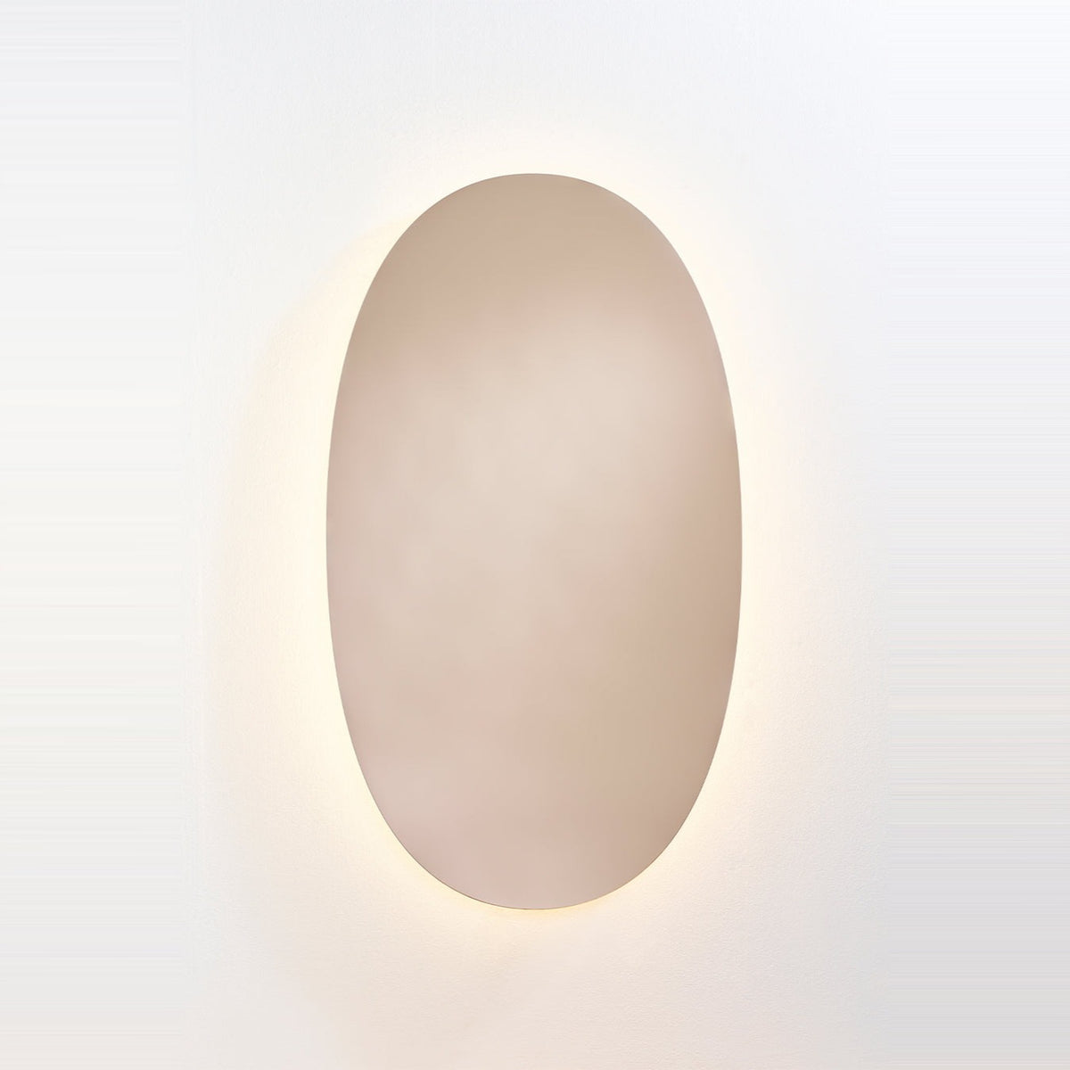 Designspiegel Brio Bronze mit LED-Licht freigestellt