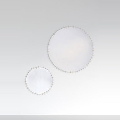 Runder Designspiegel Ray freigestellt