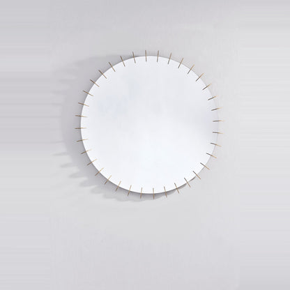Runder Designspiegel Ray freigestellt