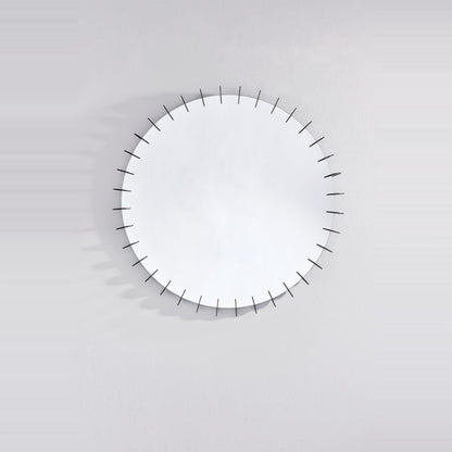 Runder Designspiegel Ray freigestellt