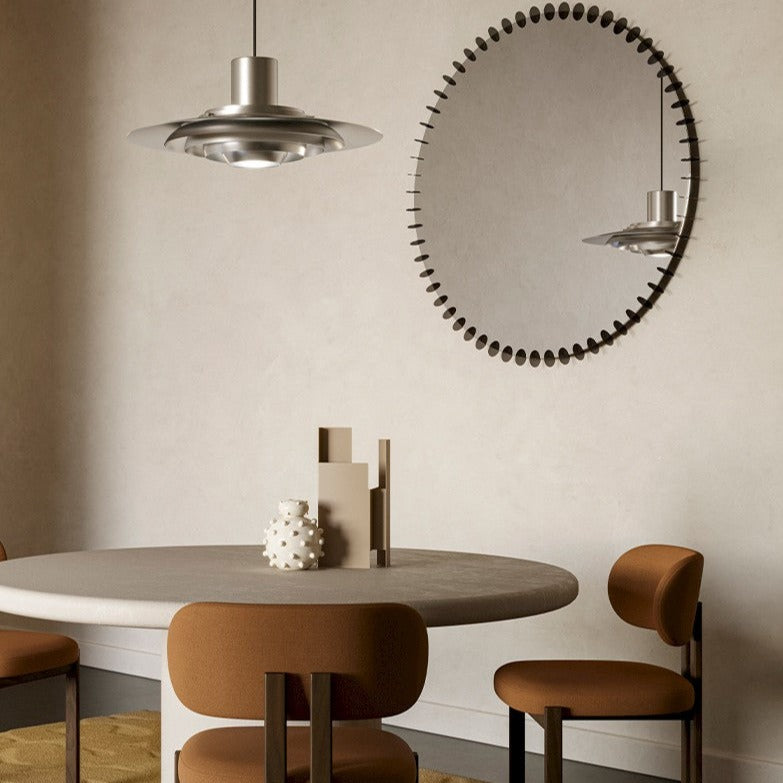 Runder Designspiegel Ray im Wohnraum