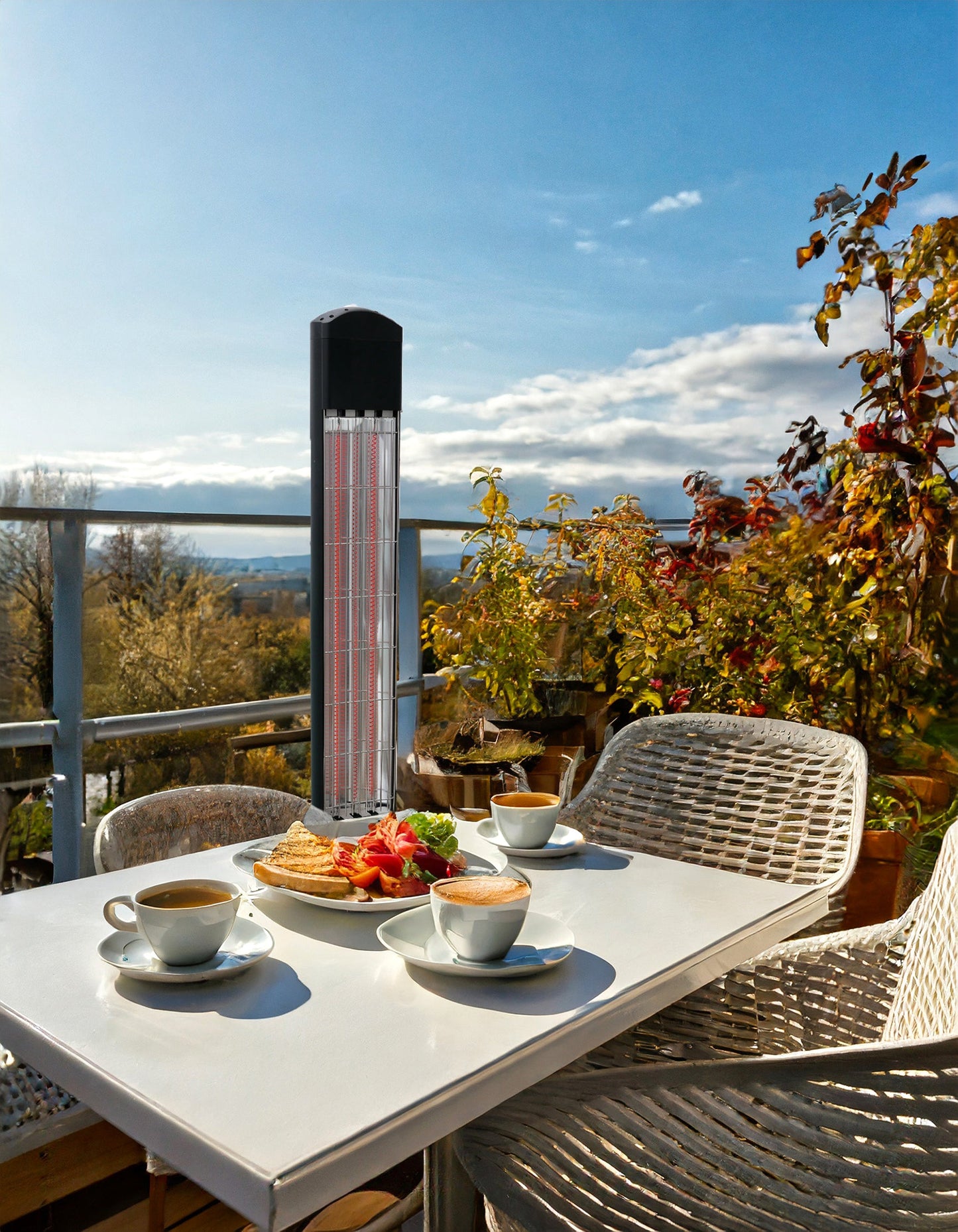 ExtremeLine HeatTower beim Frühstück im Außenbereich eines Lokals