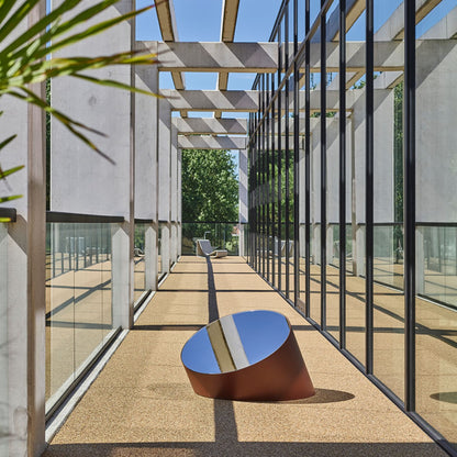 Outdoor-Spiegel Oculus von Deknudt Mirrors im Garten