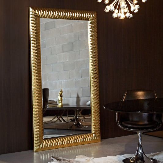 Designspiegel Nick L Gold von Deknudt Mirrors im Wohnraum