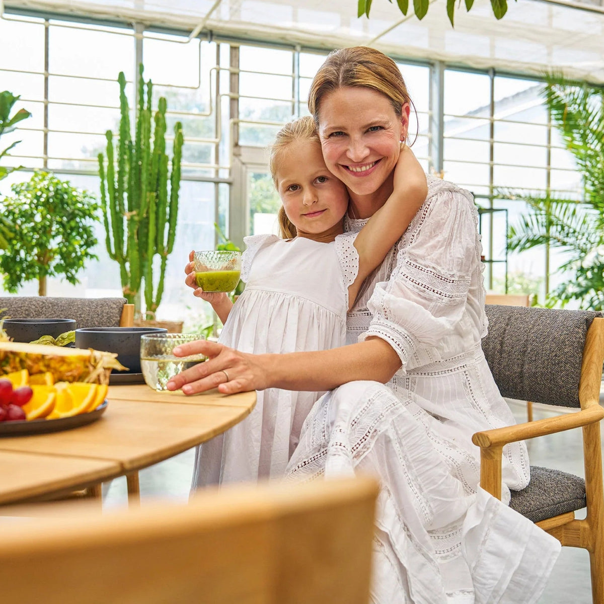 Teva Tisch im Wohnambiente – Lifestyle